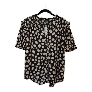 NWT Ann Taylor Black and White Blouse, Medium